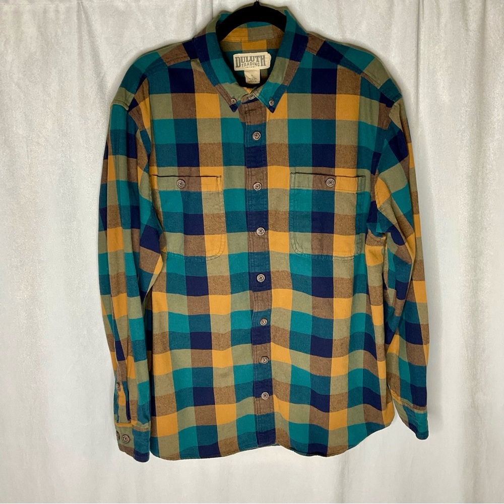 Duluth Trading Co Free Swingin’ Flannel Plaid Button Down Long Sleeve Size Large